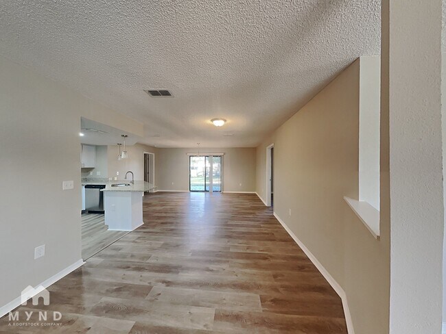 Foto del edificio - 10327 Lansfield St