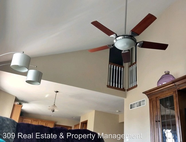 Foto del edificio - 4 br, 3 bath House - 10916 N Jason Dr