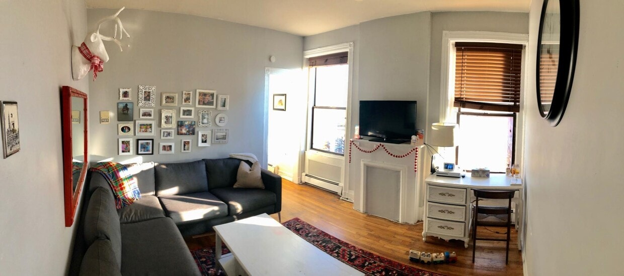 Primary Photo - 300 Garden St