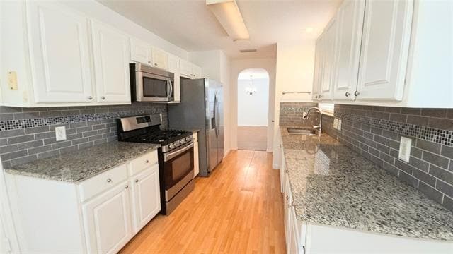 Building Photo - 2244 Chapman Dr