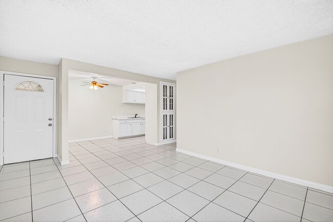Building Photo - 212 S Kraemer Blvd