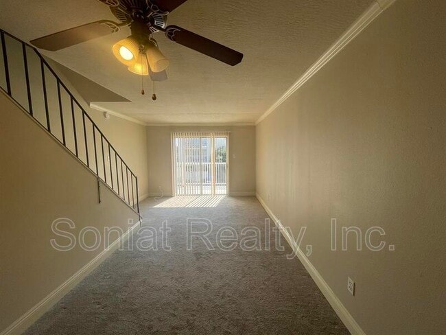 Building Photo - 3805 Houma Blvd