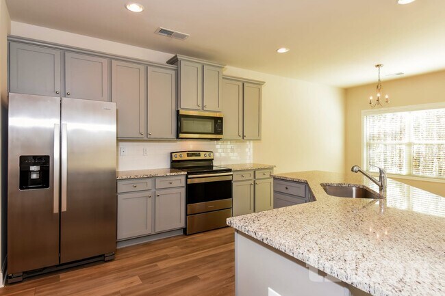 Building Photo - 273 Ireland Ln