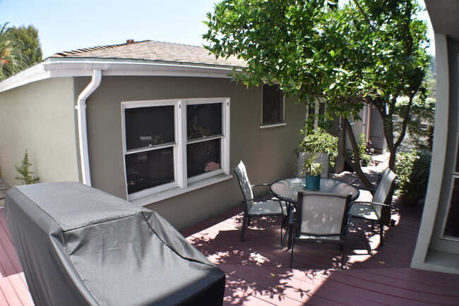 BBQ Area and Patio - 2225 Silver Ridge Ave