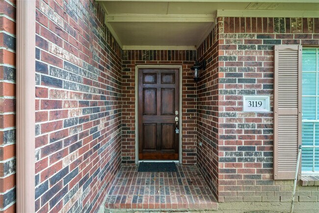 Foto del edificio - 3119 Waters Way Dr
