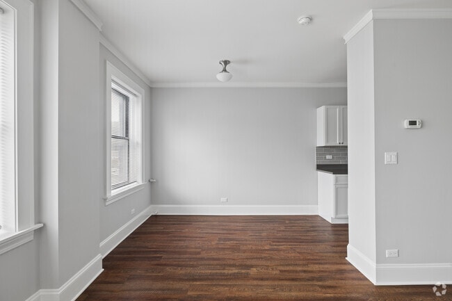 1 dormitorio, 1 baño - 600 pies cuadrados - Comedor - 817 W Lakeside Place