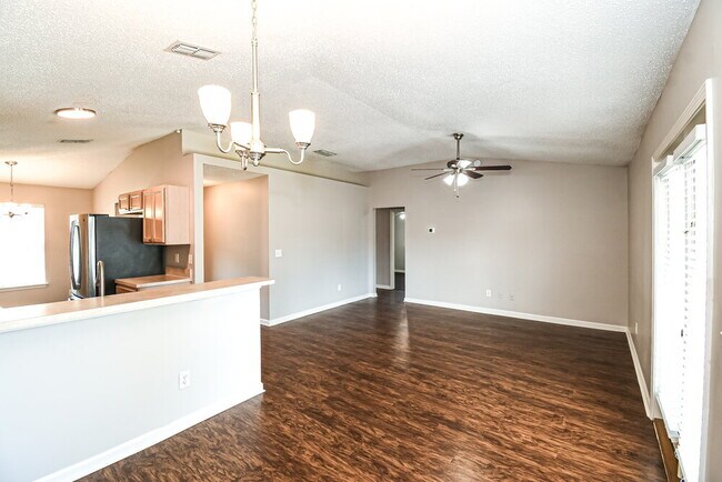 Building Photo - 1125 Buccaneer Blvd