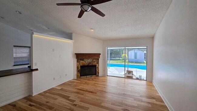 Photo - 211 North Cervidae Drive House