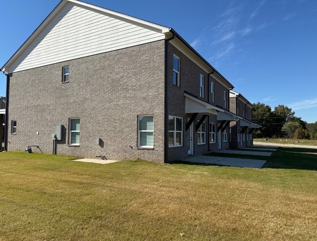 Foto del edificio - 4356 Parkcrest Dr