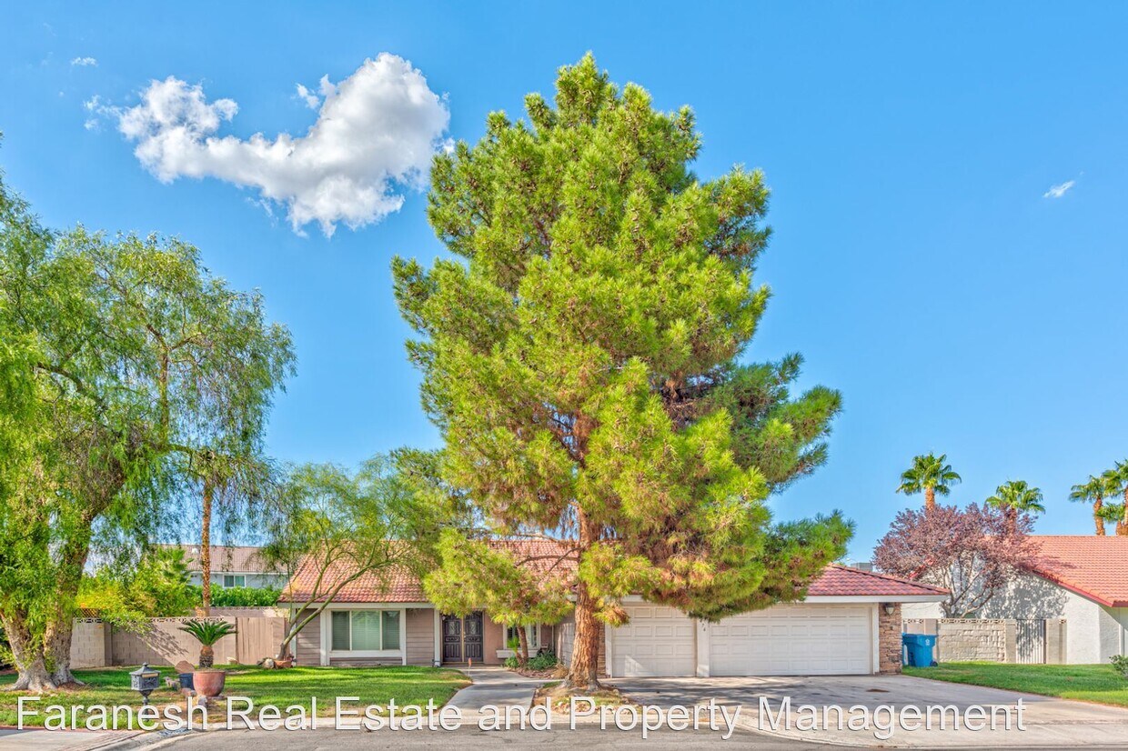 3 br, 2 bath House 6476 Scotch Pine Cir House Rental in Las Vegas