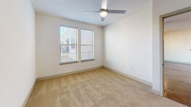 Interior Photo - Central Square at Frisco