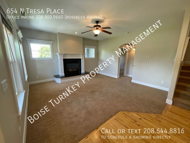 Foto del edificio - 654 N Tresa Pl