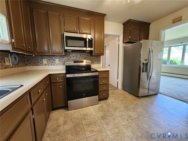 Building Photo - 4704 Greenleigh Rd