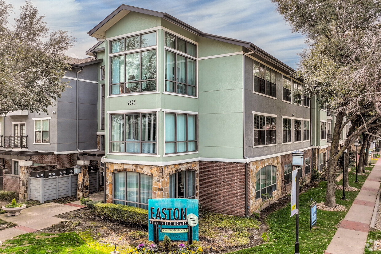 Primary Photo - Easton Apartment Homes