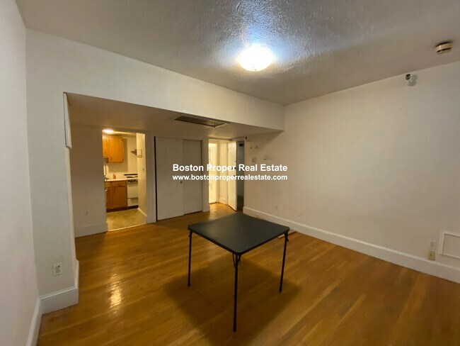 Foto del edificio - 288 Newbury St