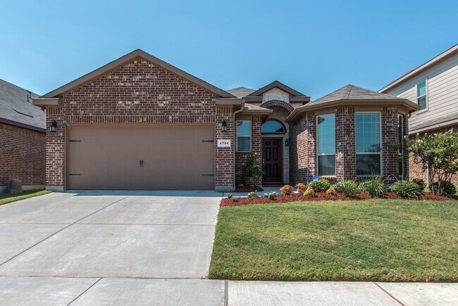Building Photo - 4704 Shagbark Dr