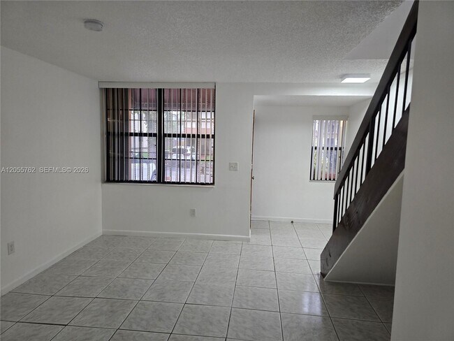 Foto del edificio - 12230 SW 16th Terrace