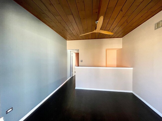 Foto del edificio - 3103 Eisenhauer Rd