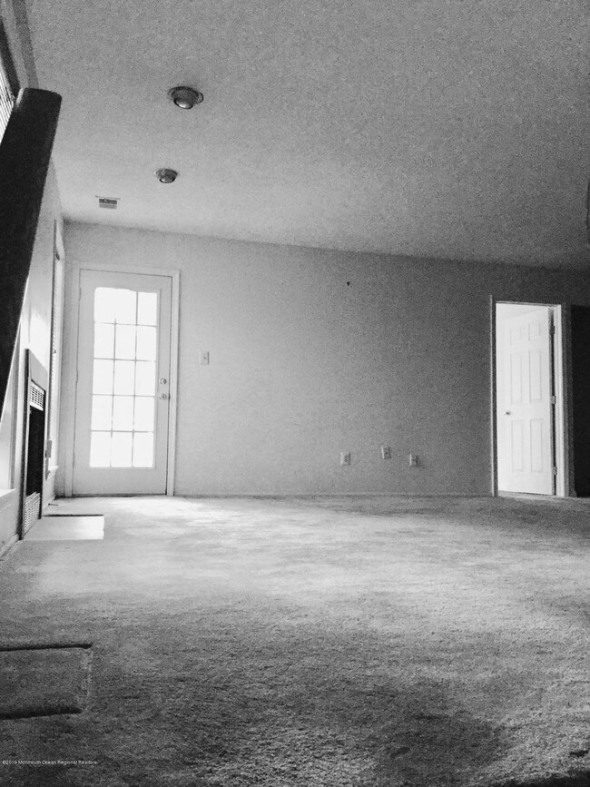 Building Photo - 401 Yorkshire Pl