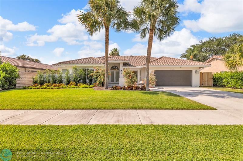 Primary Photo - 9585 Carousel Cir S