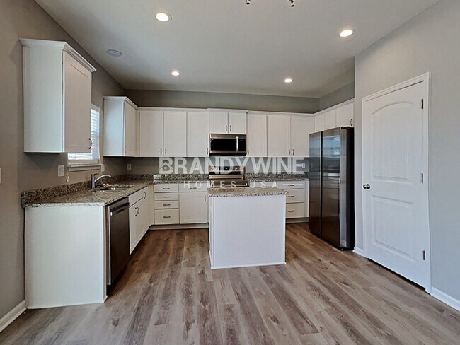 Building Photo - Pre-leasing NEW construction homes now for...
