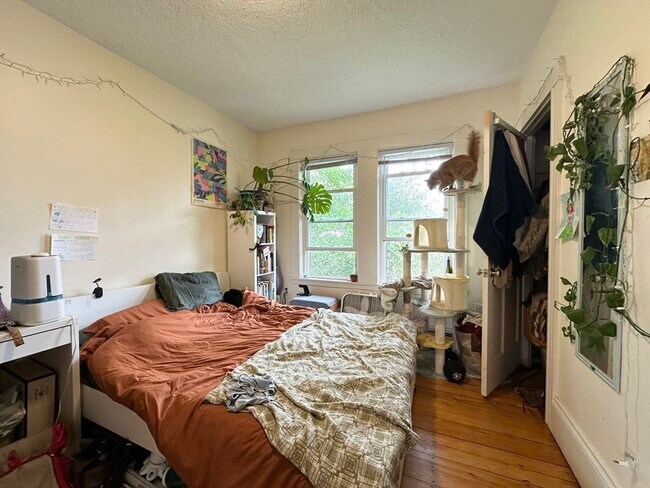 Foto del edificio - 146 Webster Ave