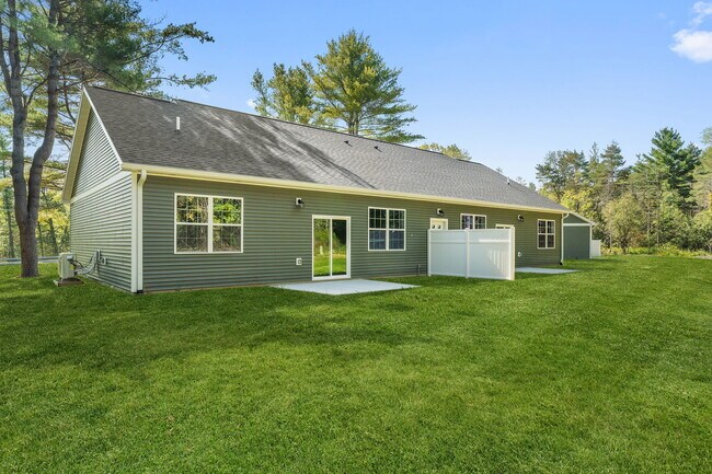 Foto del edificio - 366 Lower Creek Rd