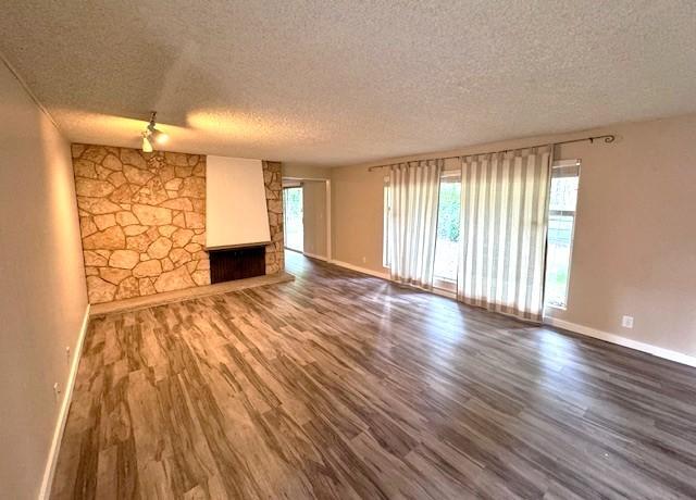 Building Photo - 4 bedroom in Mercer Island WA 98040