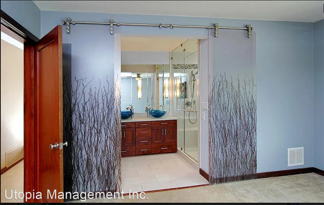 Foto del edificio - 3 br, 2 bath House - 21425 Mulholland Drive
