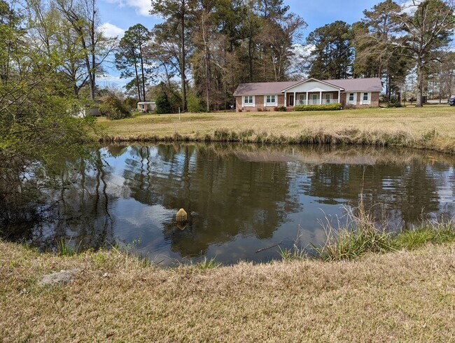 Foto del edificio - 216 Brookwood Drive