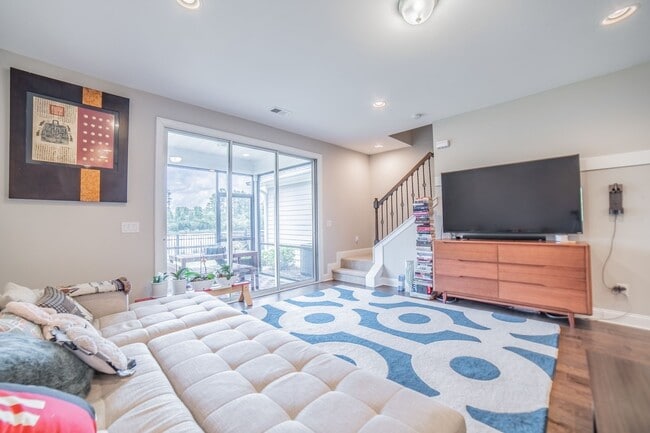 Foto del edificio - Coming Available! 3 Bedroom, 2.5 Bath Townhome!