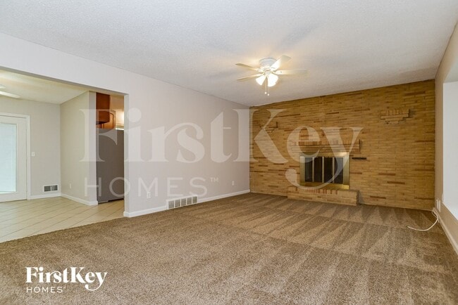 Building Photo - 9109 E 58 Terrace