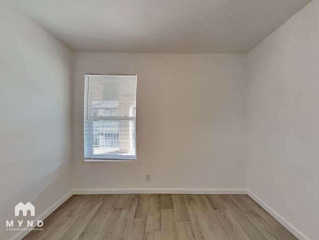 Foto del edificio - 6657 W Ocotillo Rd