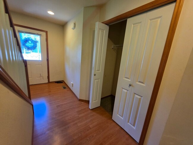 Foto del edificio - Beautiful 4 Bedroom, 2 bath, Port Orchard Home