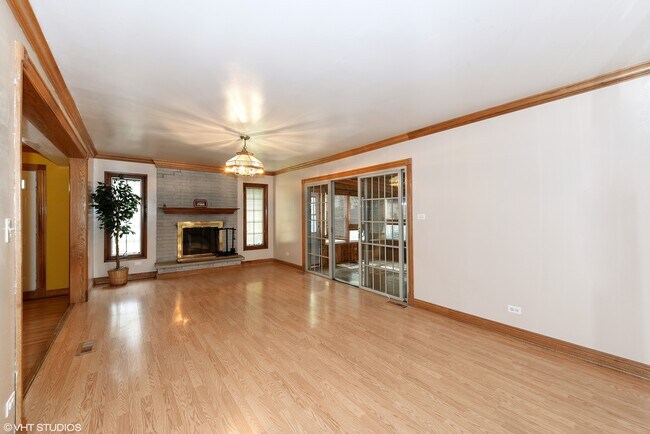 Building Photo - 8543 S Kean Ave