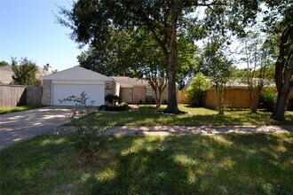 Building Photo - 18507 Wood Glen Ln