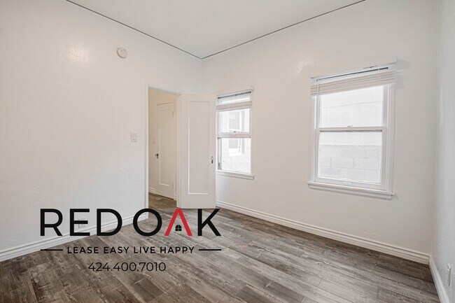 Foto del edificio - 323 E Lomita Ave