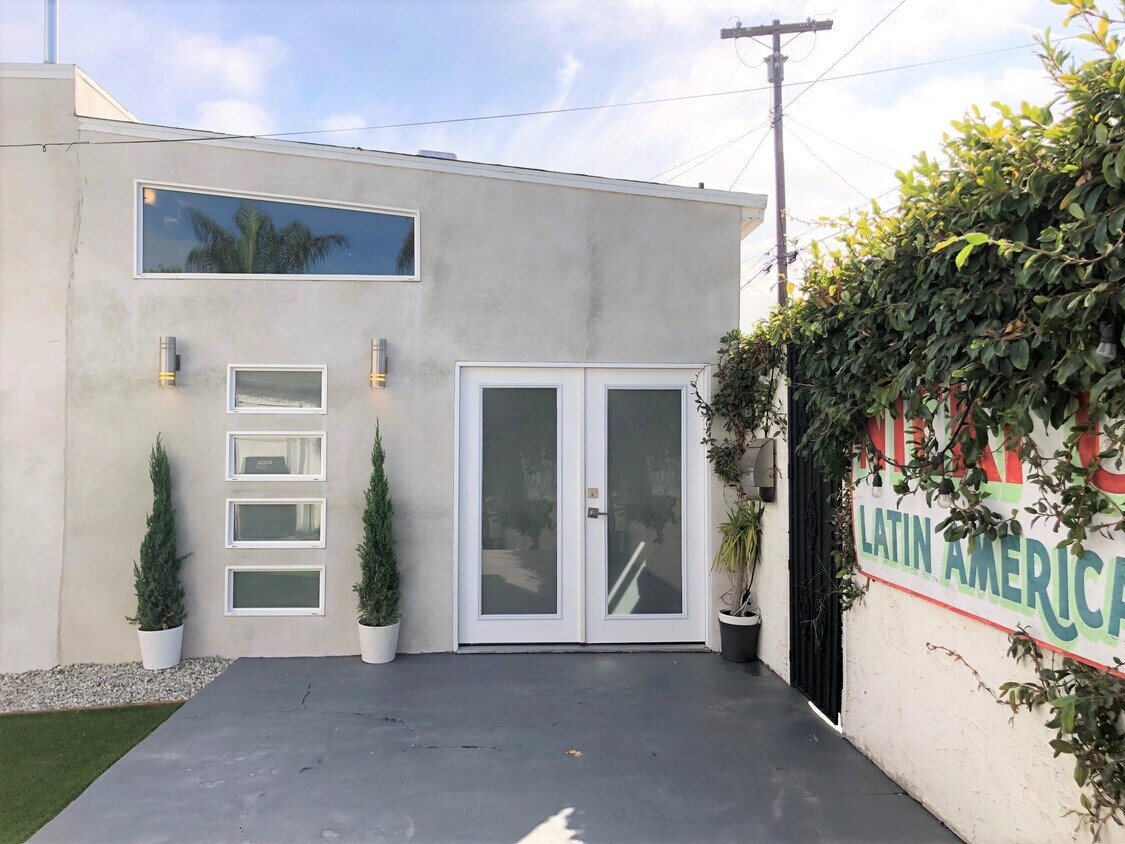 Foto principal - 829 Rose Ave