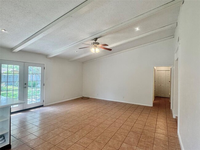 Building Photo - 9602 Chukar Cir
