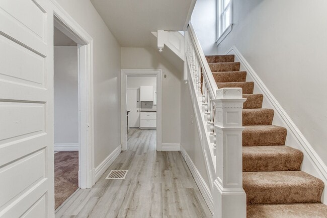 Building Photo - Newly renovated 4 bedroom home in the hear...