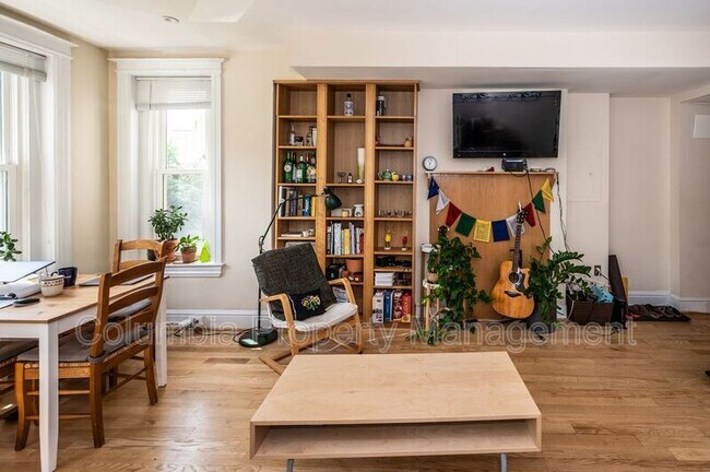 Foto del edificio - 2470 Ontario Rd NW