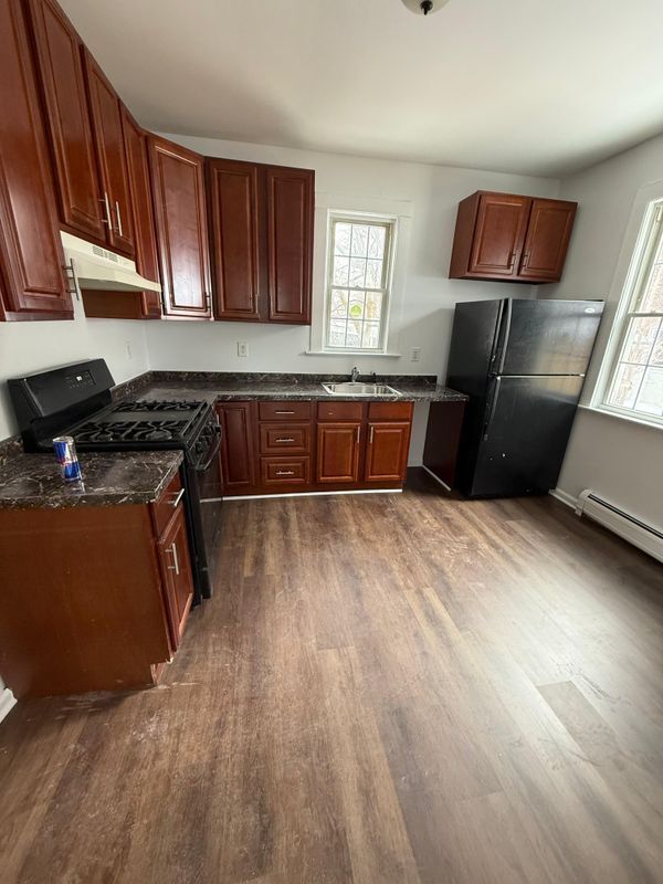 Foto del edificio - 264-266 Pomona Avenue, 1