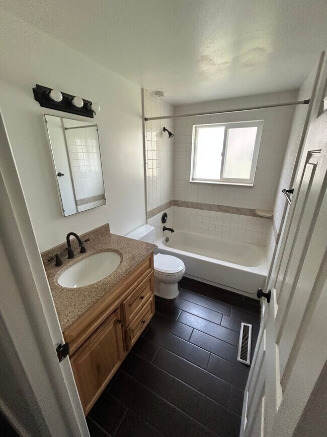 Bathroom - 181 E 1000 N
