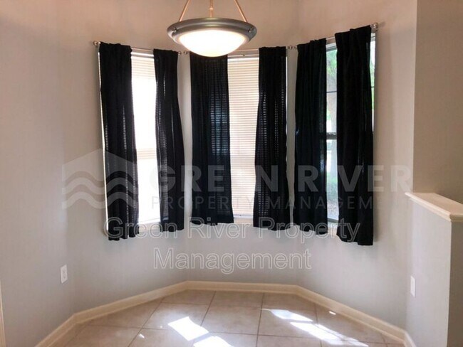 Foto del edificio - 5663 Greenland Rd