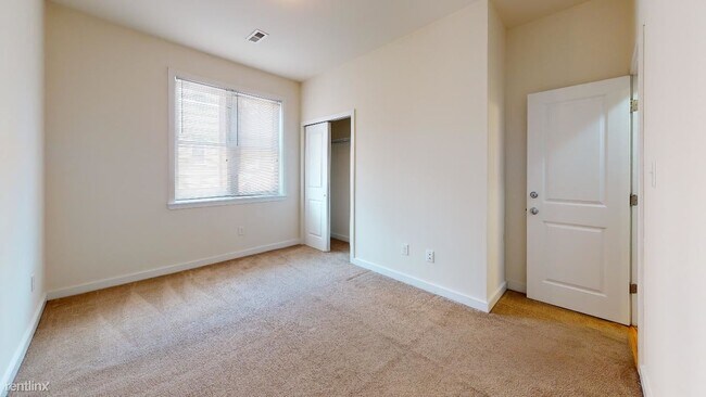 Building Photo - 2025 N 17th St
