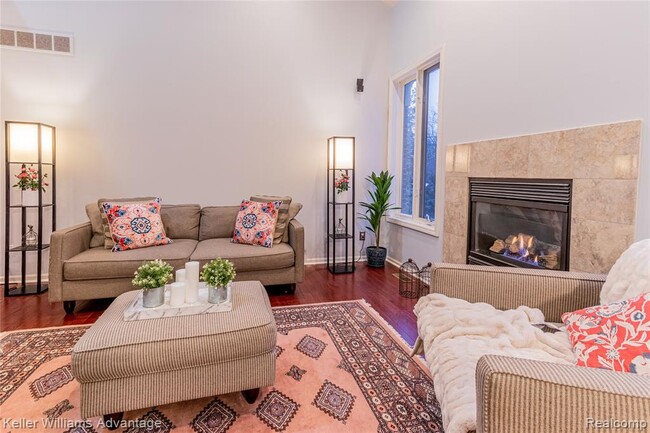 Building Photo - 27568 Rainbow Cir