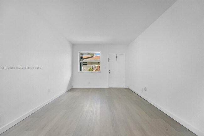 Foto del edificio - 15991 NE 18th Pl