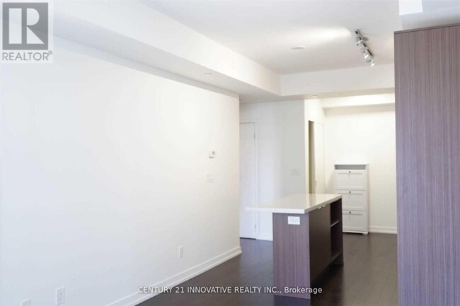 Building Photo - 21-1221 Widmer St