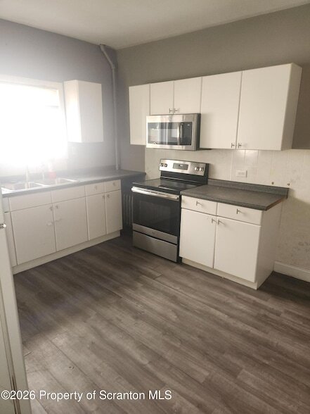 Foto del edificio - 649 Morgan St