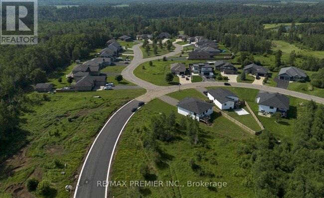 Building Photo - 2980 King George's Park Dr